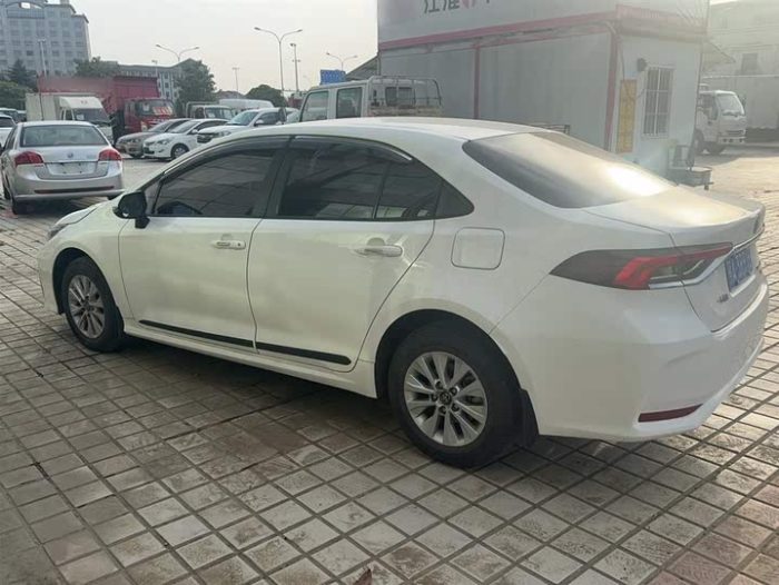 Corolla 2019 1.2T S-CVT GL Pioneer Edition, Апрель 2020 г., пробег 52600 км. (Б/у) Передний — изображение 4