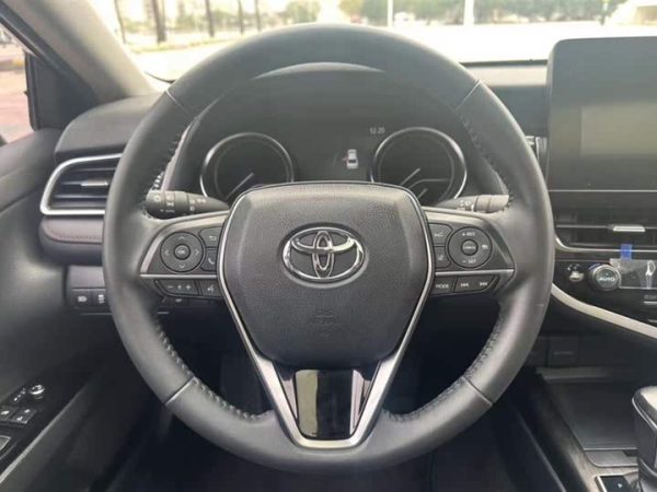 Camry 2021 2.0G Luxury Edition, Май 2021 г., пробег 47500 км. (Б/у) Передний — изображение 5