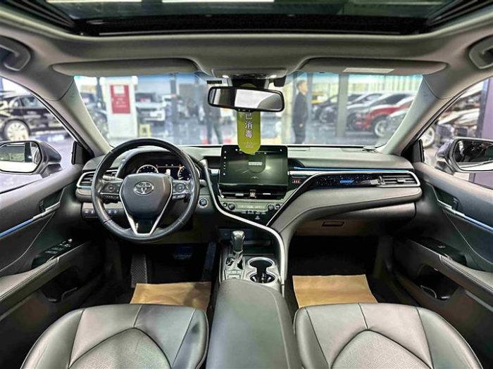 Camry 2022 2.5S Cavalier Edition, Сентябрь 2022 г., пробег 53000 км. (Б/у) Передний — изображение 5
