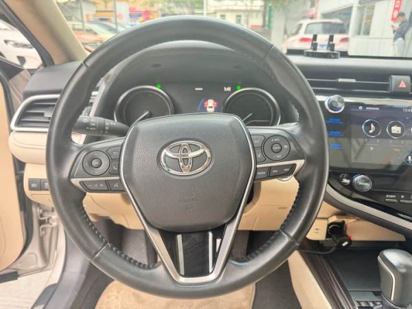 Camry 2019 facelift 2.0G luxury version, Август 2020 г., пробег 52000 км. (Б/у) Передний — изображение 5