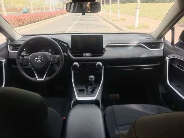 RAV4 Rongfang 2022 2.0L CVT 2WD Urban Edition, Июнь 2022 г., пробег 59000 км. (Б/у) Передний — изображение 5