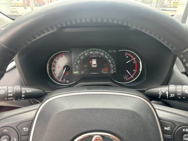 RAV4 2020 2.0L CVT 2WD Premium Edition, Октябрь 2020 г., пробег 47000 км. (Б/у) Передний — изображение 5