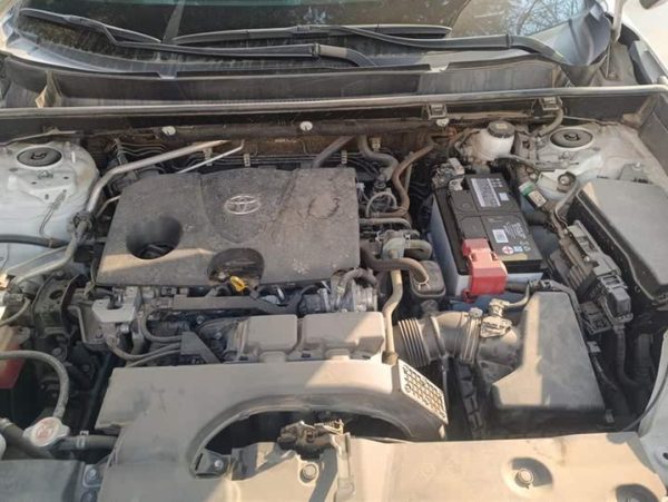 RAV4 Rongfang 2021 2.0L CVT 2WD Fashion Edition, Март 2022 г., пробег 32000 км. (Б/у) Передний — изображение 5