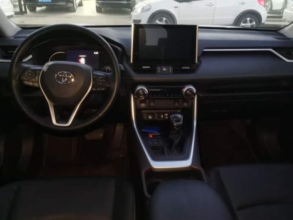 RAV4 Rongfang 2022 2.0L CVT 4WD Fashion Plus Edition, Февраль 2022 г., пробег 20800 км. (Б/у) Передний — изображение 5