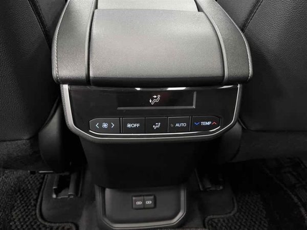 Highlander 2022 380T 4WD Premium Edition 7 Seaters, Сентябрь 2022 г., пробег 8000 км. (Б/у) Полный — изображение 5