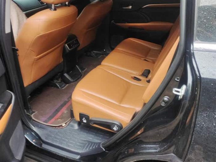 Highlander 2021 2.0T 4WD Knight Edition 7 Seaters, Сентябрь 2021 г., пробег 49100 км. (Б/у) Полный — изображение 5