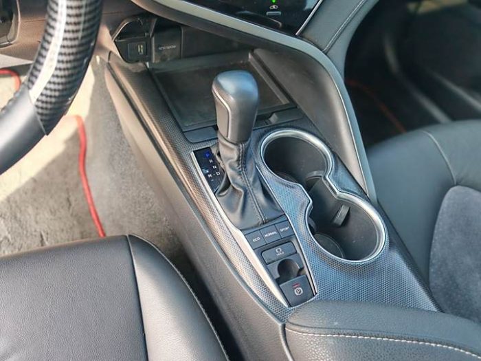 Camry 2022 2.0S Cavalier Edition, Июль 2022 г., пробег 50000 км. (Б/у) Передний — изображение 6
