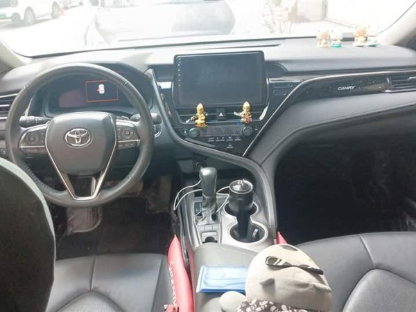 Camry 2021 2.5S Fengshang Edition, Январь 2022 г., пробег 31600 км. (Б/у) Передний — изображение 6
