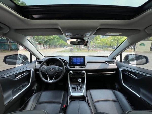 RAV4 Rongfang 2021 2.0L CVT 2WD Premium Edition, Июнь 2021 г., пробег 62000 км. (Б/у) Передний — изображение 6