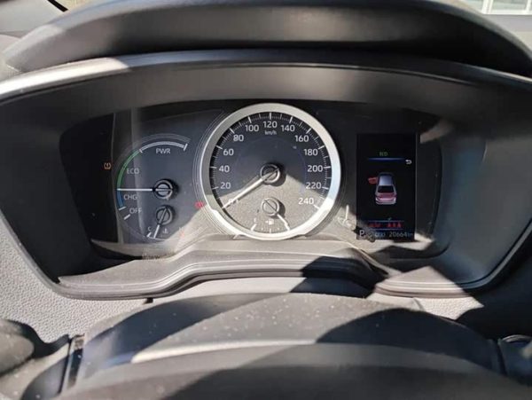 Corolla 2021 Hybrid 1.8L E-CVT Elite Edition, Февраль 2022 г., пробег 20700 км. (Б/у) Передний — изображение 6