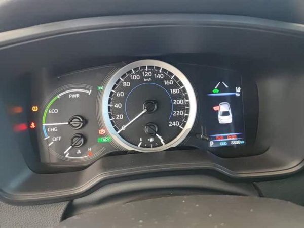 Corolla 2021 Hybrid 1.8L E-CVT Elite Edition, Август 2021 г., пробег 8800 км. (Б/у) Передний — изображение 6