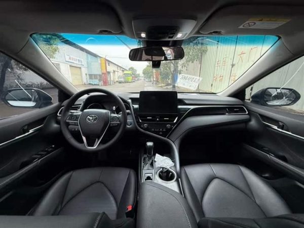 Camry 2021 2.0G Luxury Edition, Май 2021 г., пробег 90000 км. (Б/у) Передний — изображение 7