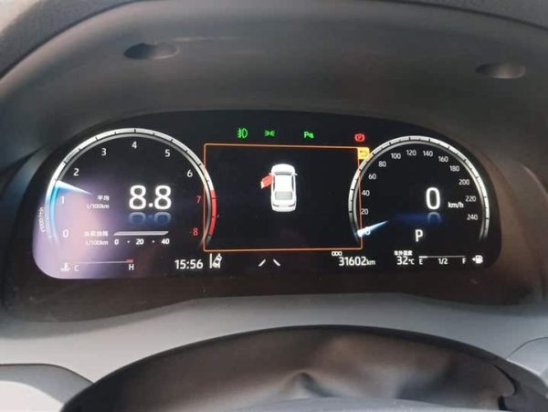 Camry 2021 2.5S Fengshang Edition, Январь 2022 г., пробег 31600 км. (Б/у) Передний — изображение 7