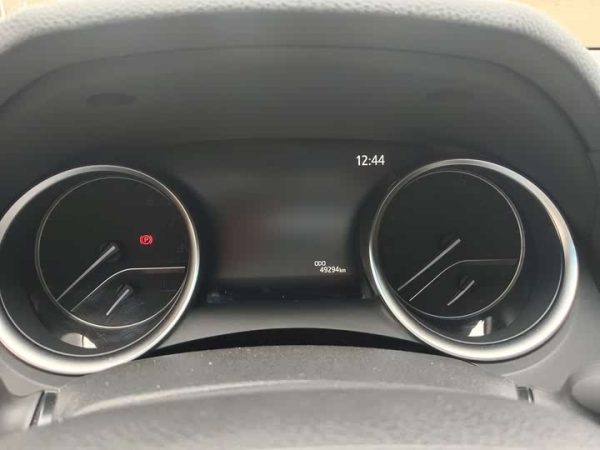 Camry 2023 2.0G Luxury Edition, Март 2023 г., пробег 49000 км. (Б/у) Передний — изображение 7