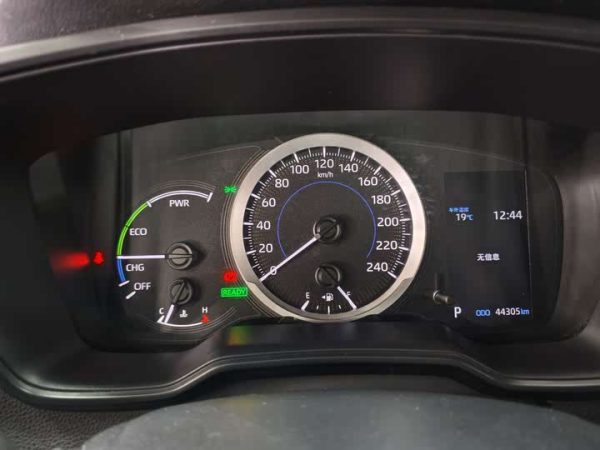 2021 Corolla Hybrid 1.8L E-CVT Pioneer Edition, Декабрь 2022 г., пробег 44000 км. (Б/у) Передний — изображение 7