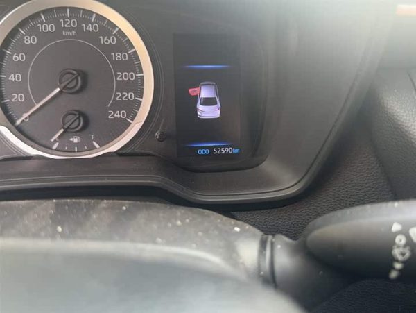 Corolla 2019 1.2T S-CVT GL Pioneer Edition, Апрель 2020 г., пробег 52600 км. (Б/у) Передний — изображение 7