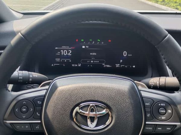 Camry 2022 2.5S Cavalier Edition, Апрель 2023 г., пробег 27000 км. (Б/у) Передний — изображение 8