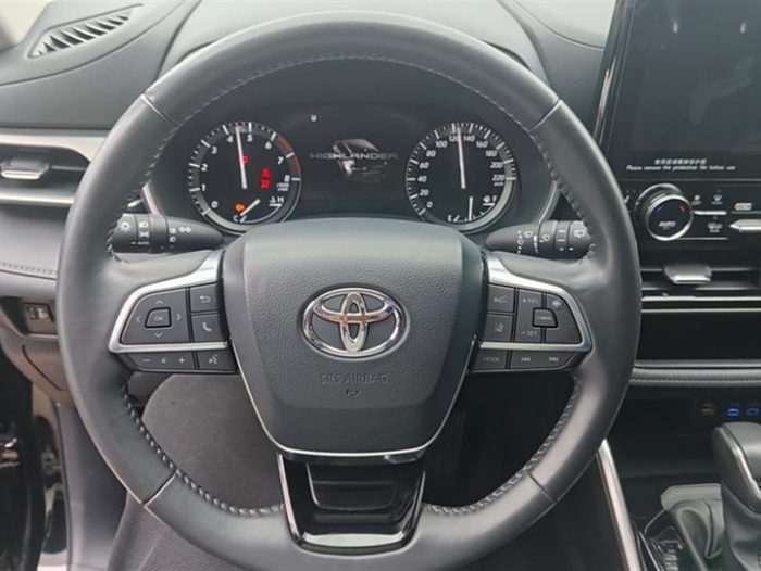 Highlander 2022 380T 4WD Premium Edition 7 Seaters, Октябрь 2022 г., пробег 5200 км. (Б/у) Полный — изображение 8