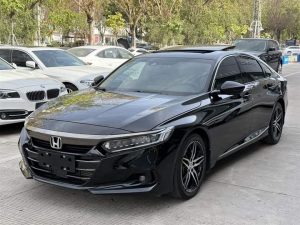 2022 Accord 260TURBO Fantasy Night Premium Edition, Январь 2023 г., пробег 33000 км. (Б/у) Передний
