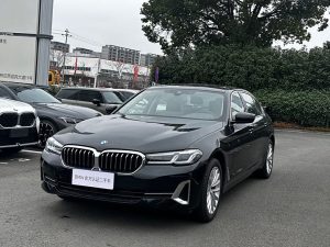 BMW 5 Series 2022 525Li Luxury Package, Январь 2023 г., пробег 17000 км. (Б/у) Задний
