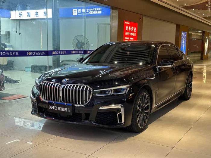 BMW 7 Series 2021 740Li xDrive Executive M Sport Package, Ноябрь 2021 г., пробег 35000 км. (Б/у) Задний