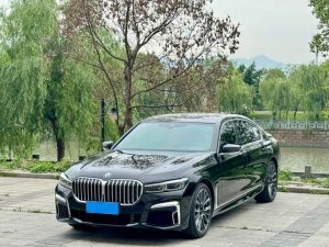 BMW 7 Series 2019 facelift 740Li Exclusive M Sport Package, Июнь 2020 г., пробег 60000 км. (Б/у) Задний