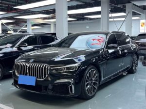 BMW 7 Series 2021 740Li Exclusive M Sport Package, Март 2021 г., пробег 43000 км. (Б/у) Задний