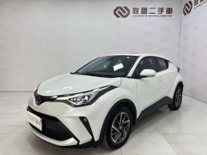 Toyota C-HR 2021 2.0L Luxury Edition, Январь 2022 г., пробег 52400 км. (Б/у) Передний