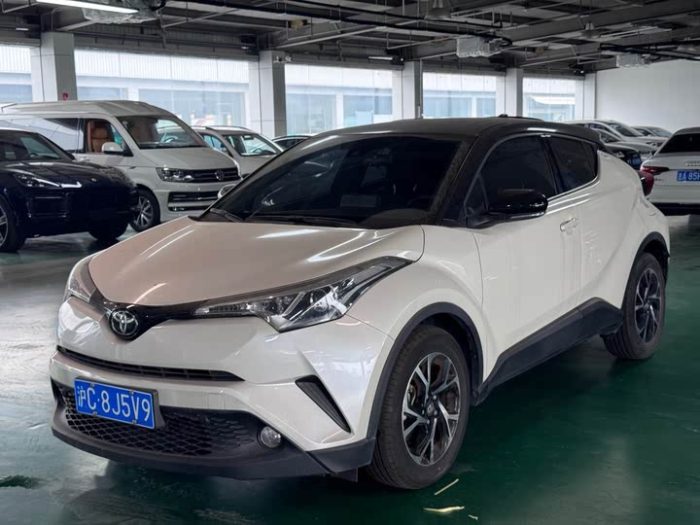 Toyota C-HR 2020 2.0L Ultimate Edition, Январь 2021 г., пробег 34000 км. (Б/у) Передний
