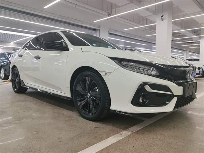 Civic 2021 HATCHBACK 220TURBO CVT Cool Control, Ноябрь 2021 г., пробег 29000 км. (Б/у) Передний — изображение 2