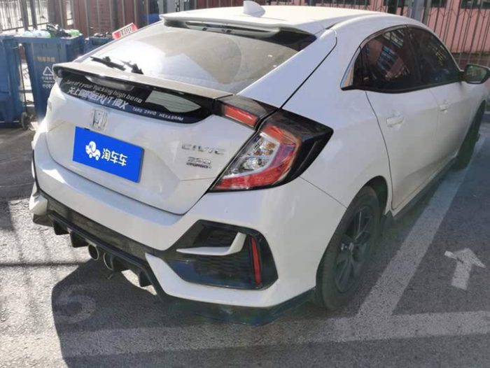 Civic 2021 HATCHBACK 220TURBO CVT New Control, Август 2022 г., пробег 20800 км. (Б/у) Передний — изображение 2