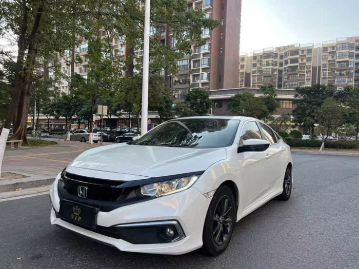 Civic 2019 220TURBO CVT Dynamic Edition National V, Апрель 2021 г., пробег 70000 км. (Б/у) Передний — изображение 2