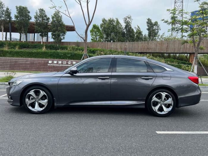 2018 Accord Hybrid 2.0L Smart Edition National VI, Октябрь 2020 г., пробег 81000 км. (Б/у) Передний — изображение 2
