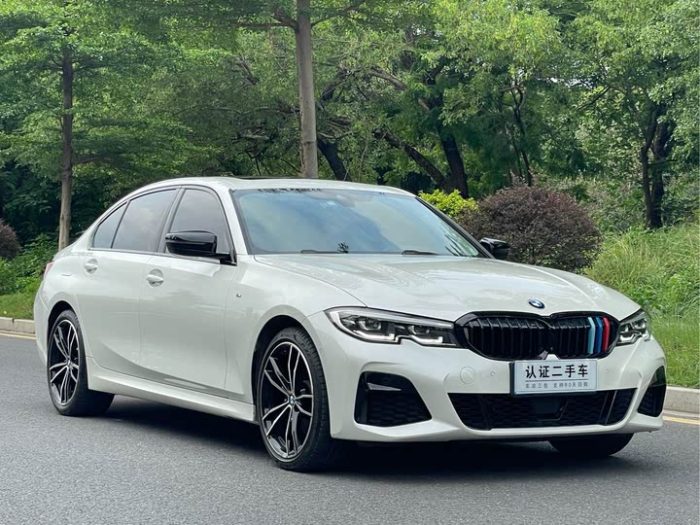 BMW 3 Series 2022 330Li xDrive M Sport Night Edition, Апрель 2021 г., пробег 14000 км. (Б/у) Задний — изображение 2