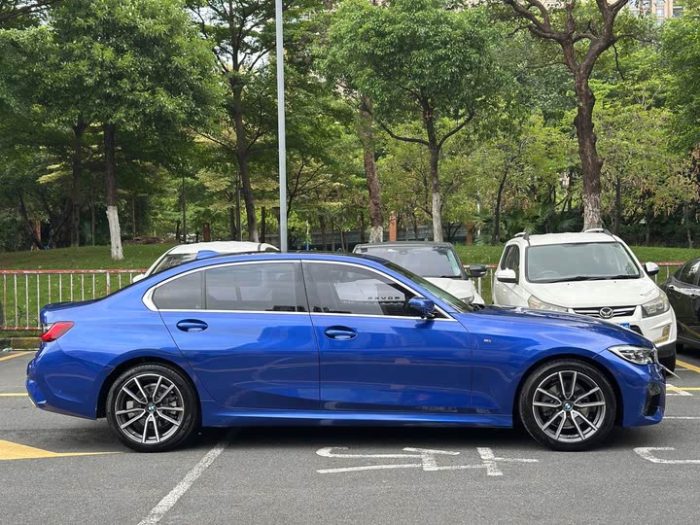 BMW 3 Series 2020 325Li M Sport Package, Сентябрь 2020 г., пробег 82000 км. (Б/у) Задний — изображение 2