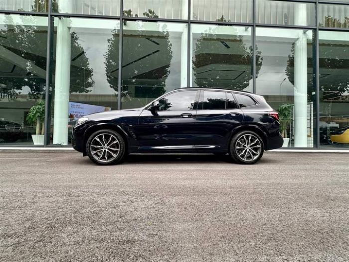 BMW X3 2023 xDrive30i Leading M Night Edition, Март 2023 г., пробег 16000 км. (Б/у) Полный — изображение 2