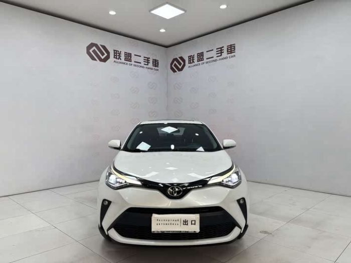 Toyota C-HR 2021 2.0L Luxury Edition, Январь 2022 г., пробег 52400 км. (Б/у) Передний — изображение 2