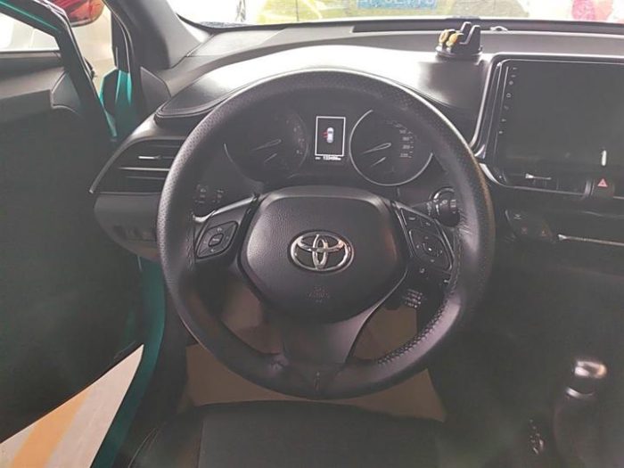 Toyota C-HR 2020 2.0L Comfort Edition, Апрель 2021 г., пробег 133500 км. (Б/у) Передний — изображение 2