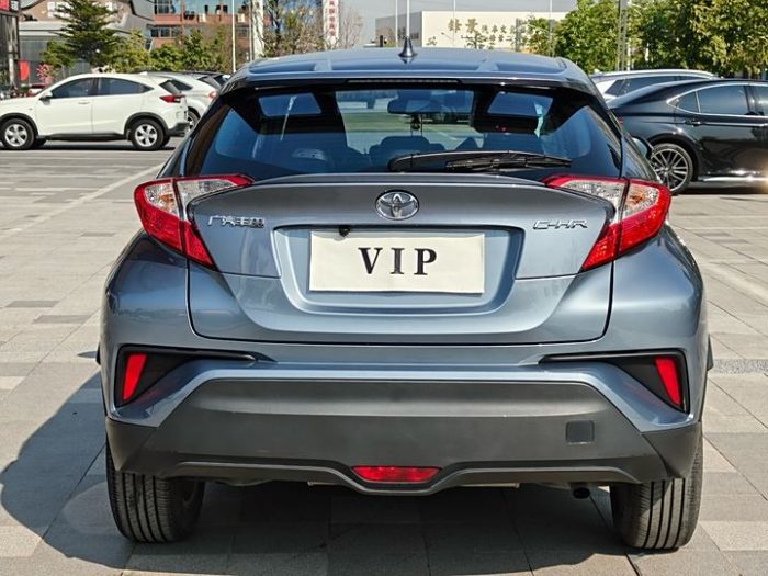 Toyota C-HR 2022 2.0L Comfort Edition, Март 2023 г., пробег 26900 км. (Б/у) Передний — изображение 2