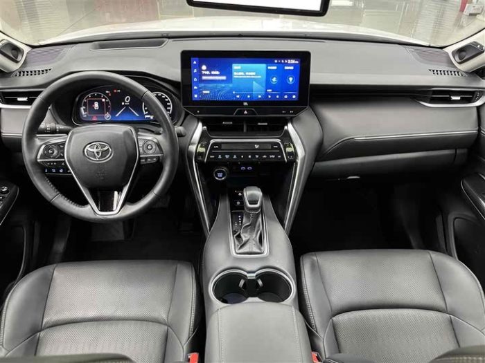 Venza 2022 2.0L CVT 4WD Supreme Edition, Май 2022 г., пробег 6000 км. (Б/у) Полный — изображение 2