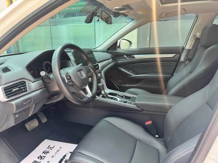 Accord 2022 260TURBO Luxury Edition, Июль 2022 г., пробег 28000 км. (Б/у) Передний — изображение 3