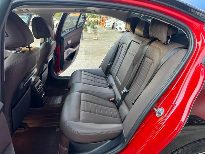 BMW 3 Series 2021 325Li M Sport Package, Декабрь 2020 г., пробег 33000 км. (Б/у) Задний — изображение 3