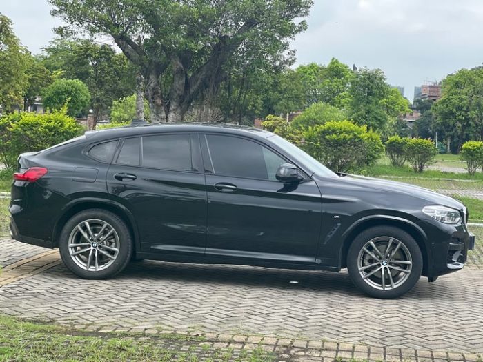 BMW X4 2020 xDrive25i M Sport Package, Июль 2020 г., пробег 60000 км. (Б/у) Полный — изображение 3