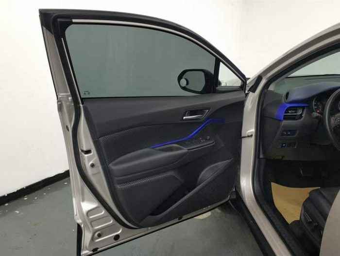 Toyota C-HR 2022 2.0L Leading Edition, Февраль 2023 г., пробег 13300 км. (Б/у) Передний — изображение 3