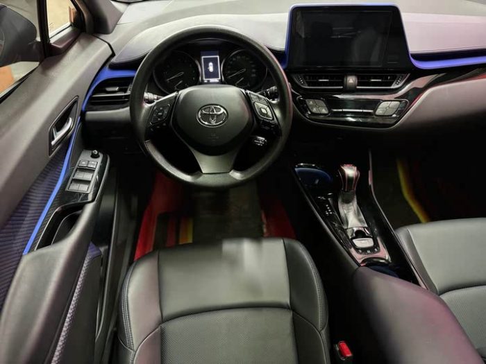 Toyota C-HR 2020 2.0L Ultimate Edition, Июнь 2021 г., пробег 29000 км. (Б/у) Передний — изображение 3