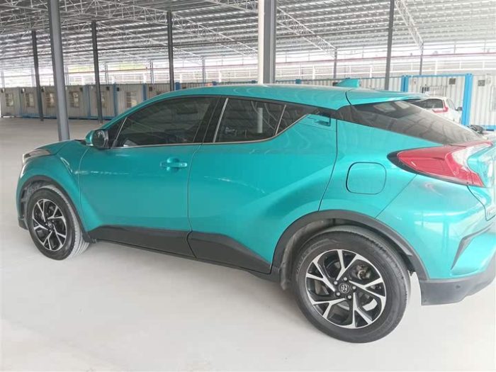Toyota C-HR 2020 2.0L Leading Edition, Май 2020 г., пробег 39000 км. (Б/у) Передний — изображение 3