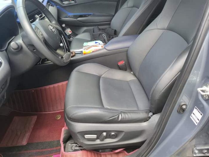 Toyota C-HR 2021 Dual Engine 2.0L E-CVT Luxury Edition, Ноябрь 2022 г., пробег 29000 км. (Б/у) Передний — изображение 3