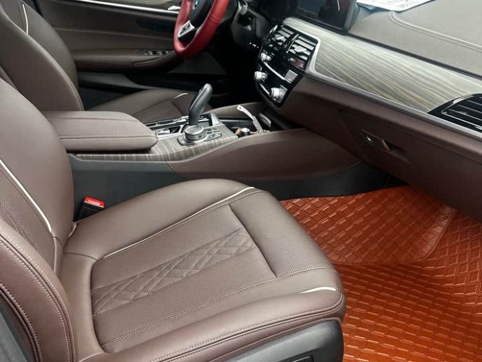 BMW 5 Series 2022 530Li Leading M Sport Package, Апрель 2022 г., пробег 44000 км. (Б/у) Задний — изображение 4