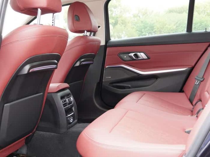 BMW 3 Series 2022 325Li M Sport Night Edition, Февраль 2022 г., пробег 43000 км. (Б/у) Задний — изображение 4