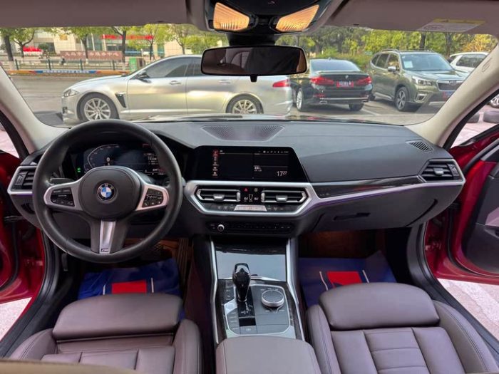 BMW 3 Series 2021 325Li M Sport Package, Декабрь 2020 г., пробег 33000 км. (Б/у) Задний — изображение 4